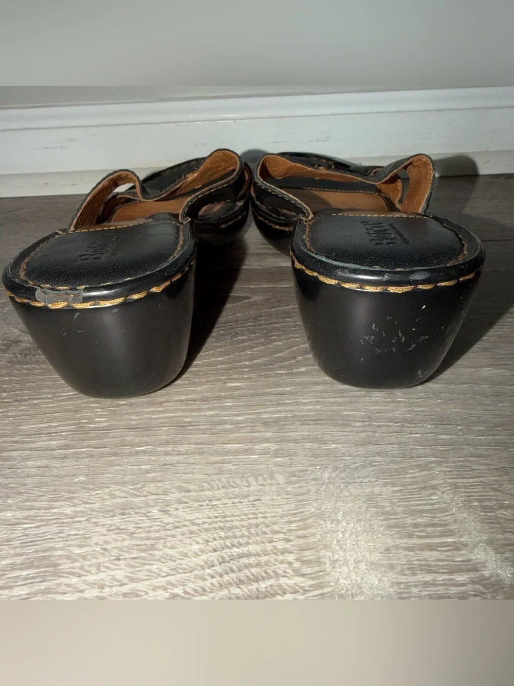 Born Black Leather upper crossover slip on Slide Sandals 7